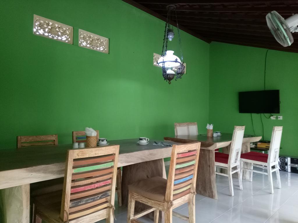 Buyan Homestay سانور المظهر الخارجي الصورة